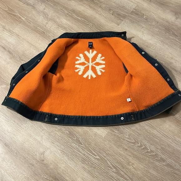 Vintage GAP Denim Jacket Orange Lambs’Wool Lining with White Snowflake Size L - Picture 5 of 11